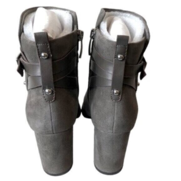 NEW Essex Lane Taupe Suede Classic Business Casual Booties 8 - Picture 3 of 9